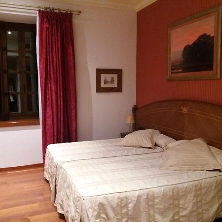 Hotel Palacio De La Magdalena Soto Del Barco Bagian luar foto