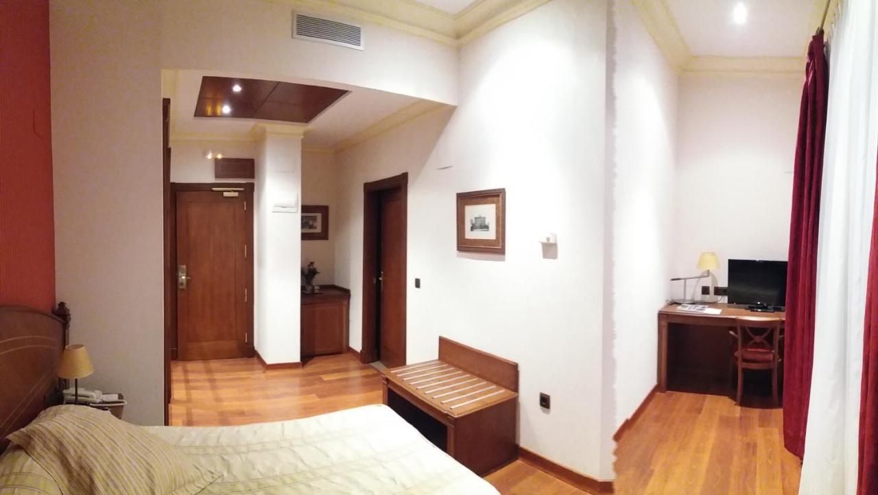 Hotel Palacio De La Magdalena Soto Del Barco Bagian luar foto