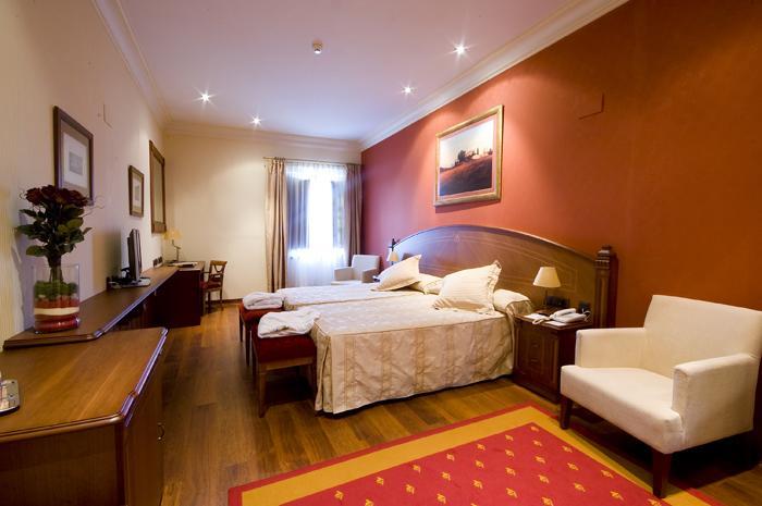 Hotel Palacio De La Magdalena Soto Del Barco Ruang foto
