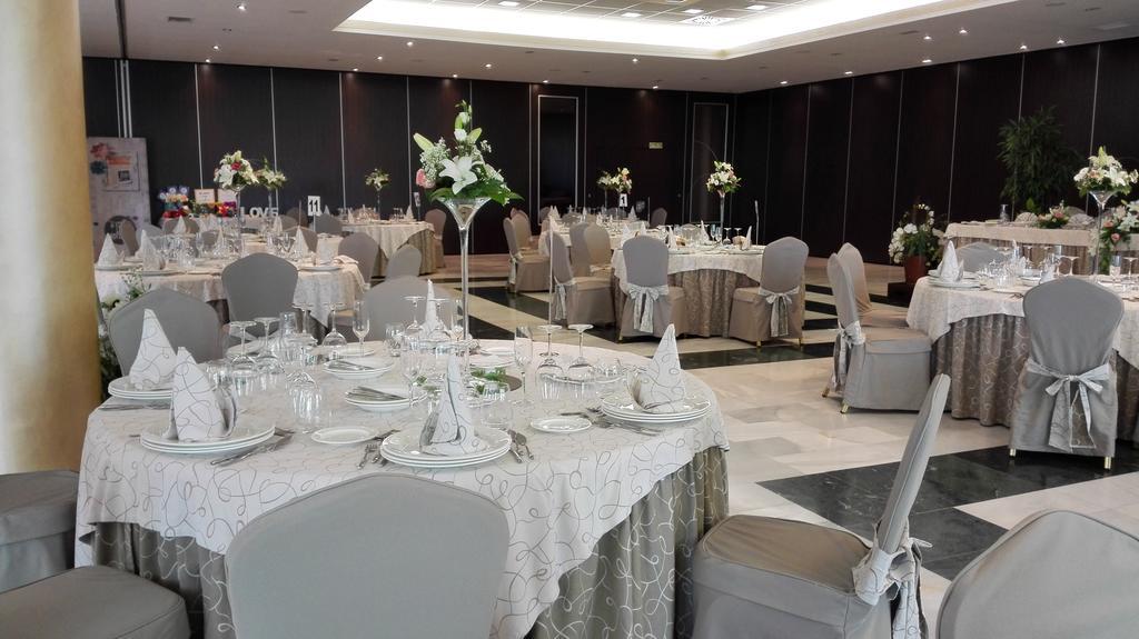 Hotel Palacio De La Magdalena Soto Del Barco Bagian luar foto