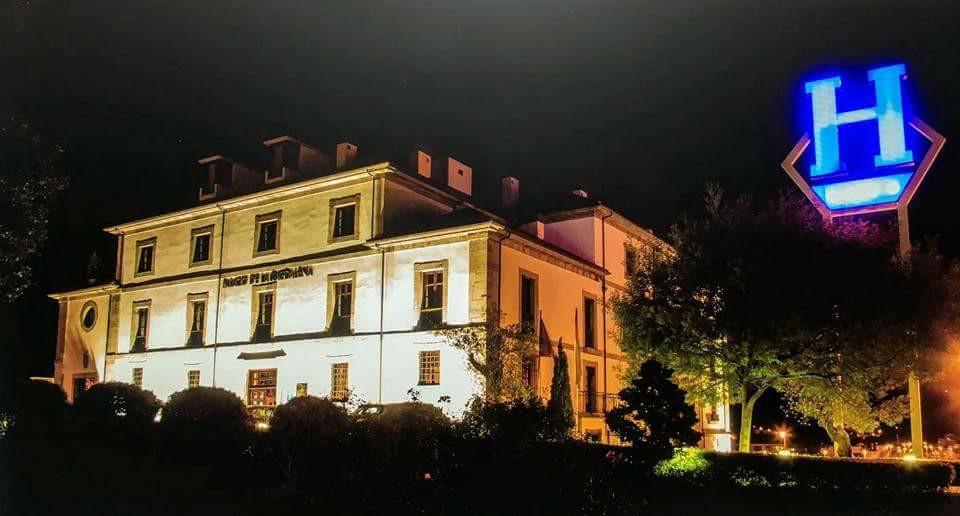 Hotel Palacio De La Magdalena Soto Del Barco Bagian luar foto